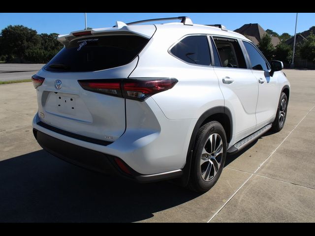 2024 Toyota Highlander XLE