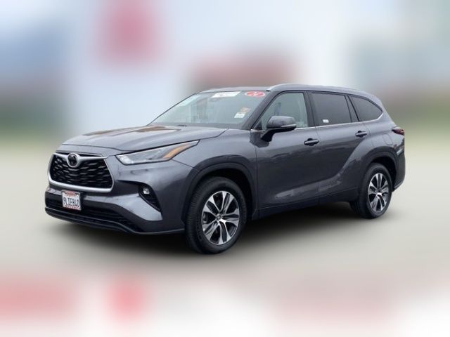 2024 Toyota Highlander XLE