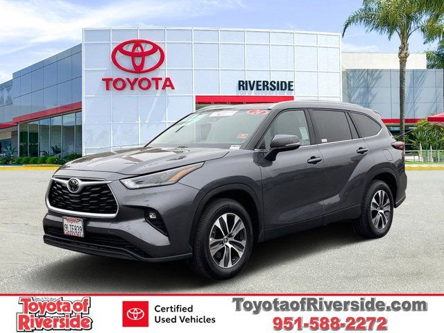 2024 Toyota Highlander XLE