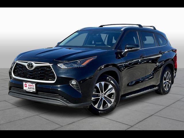 2024 Toyota Highlander XLE