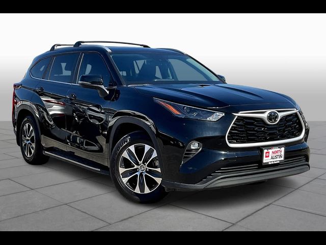 2024 Toyota Highlander XLE