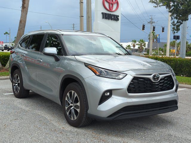 2024 Toyota Highlander XLE