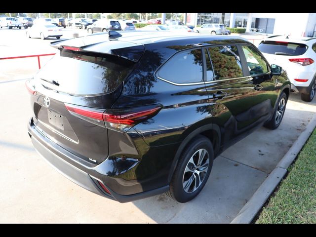 2024 Toyota Highlander XLE