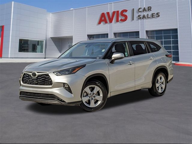 2024 Toyota Highlander LE