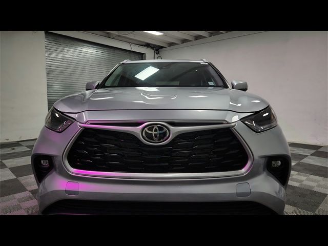 2024 Toyota Highlander XLE