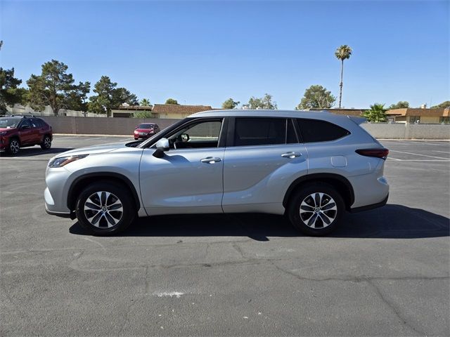 2024 Toyota Highlander XLE