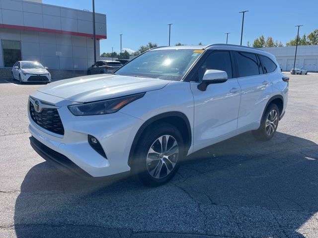 2024 Toyota Highlander XLE