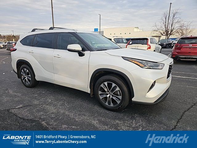 2024 Toyota Highlander XLE