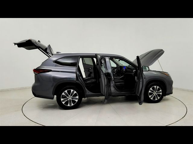 2024 Toyota Highlander XLE