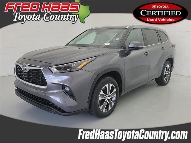 2024 Toyota Highlander XLE