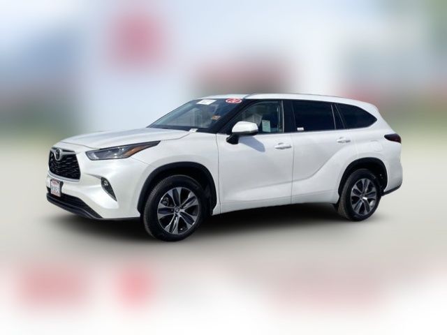 2024 Toyota Highlander XLE