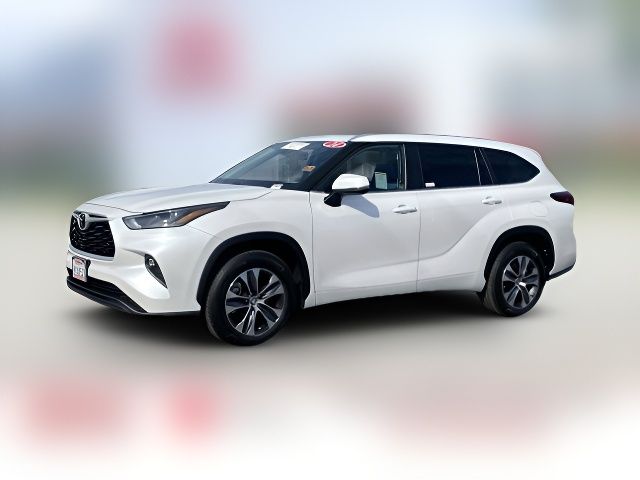 2024 Toyota Highlander XLE