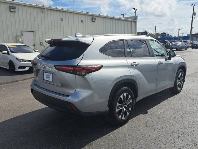 2024 Toyota Highlander XLE