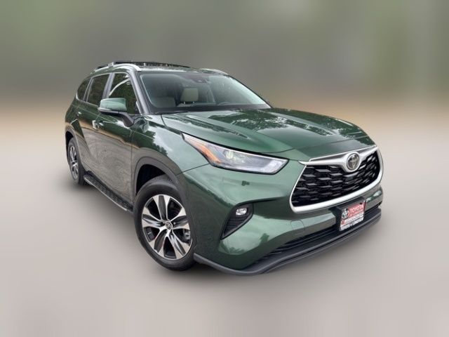 2024 Toyota Highlander XLE