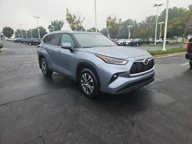 2024 Toyota Highlander XLE