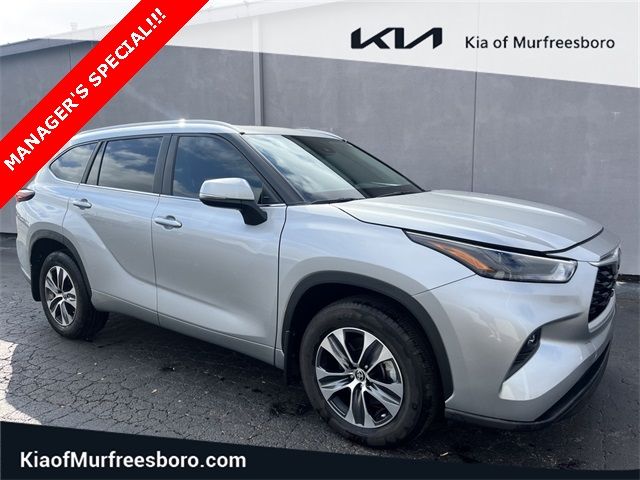 2024 Toyota Highlander XLE