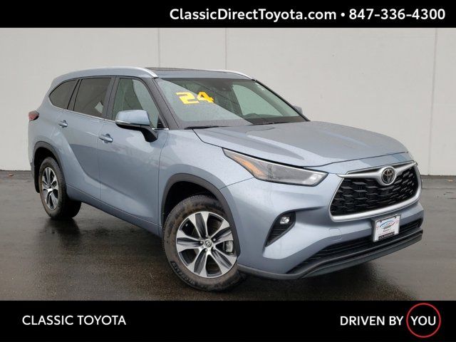 2024 Toyota Highlander XLE