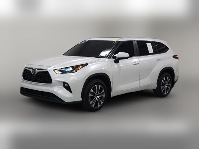 2024 Toyota Highlander XLE