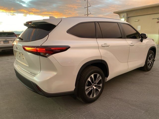 2024 Toyota Highlander XLE