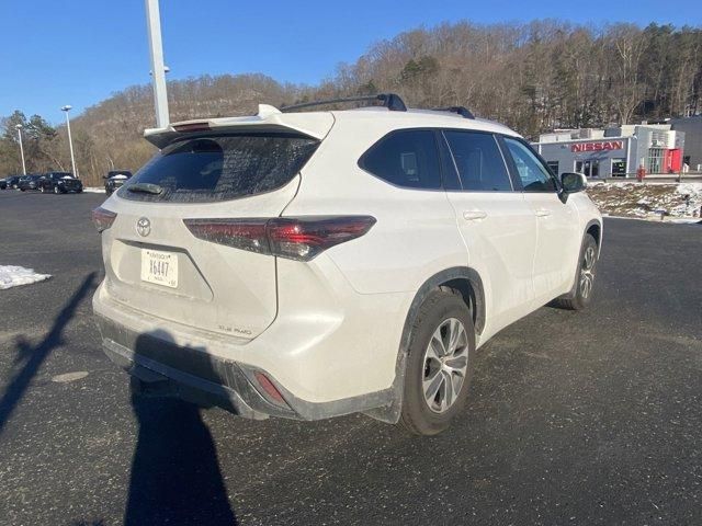 2024 Toyota Highlander XLE