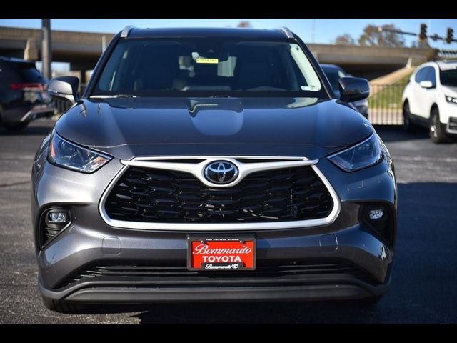 2024 Toyota Highlander XLE