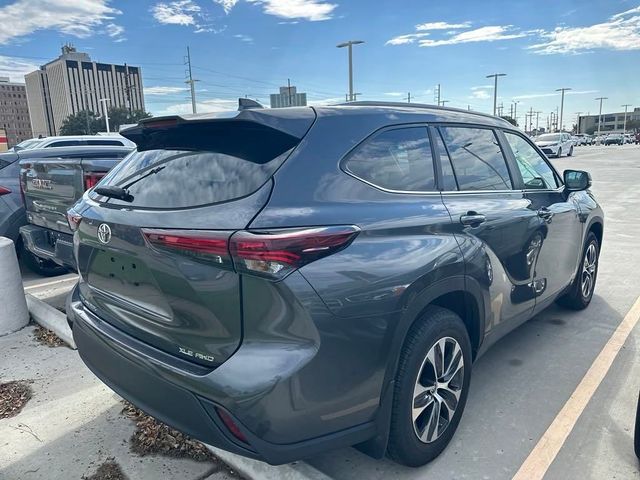 2024 Toyota Highlander XLE