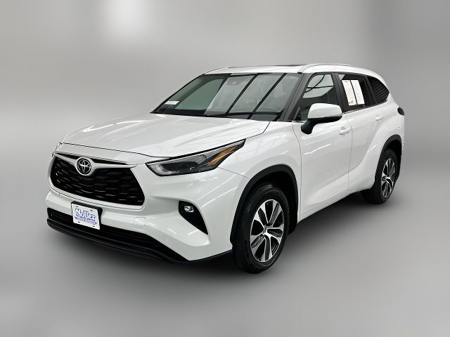 2024 Toyota Highlander XLE