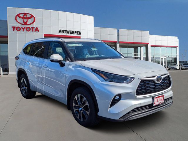 2024 Toyota Highlander XLE