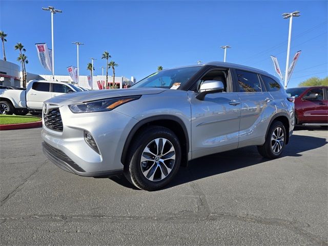 2024 Toyota Highlander XLE