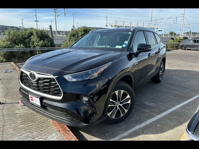 2024 Toyota Highlander XLE