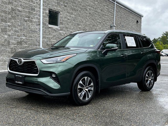 2024 Toyota Highlander XLE