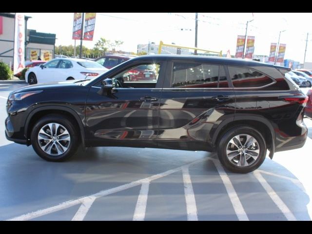 2024 Toyota Highlander XLE