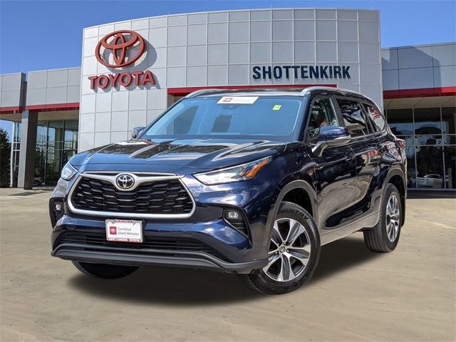 2024 Toyota Highlander XLE