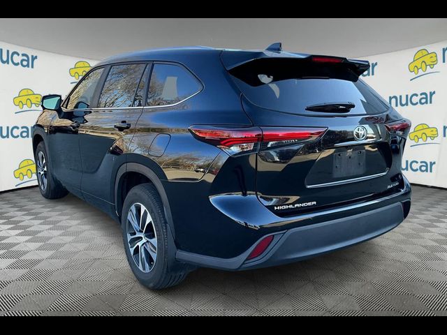 2024 Toyota Highlander XLE