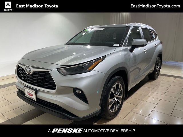 2024 Toyota Highlander XLE