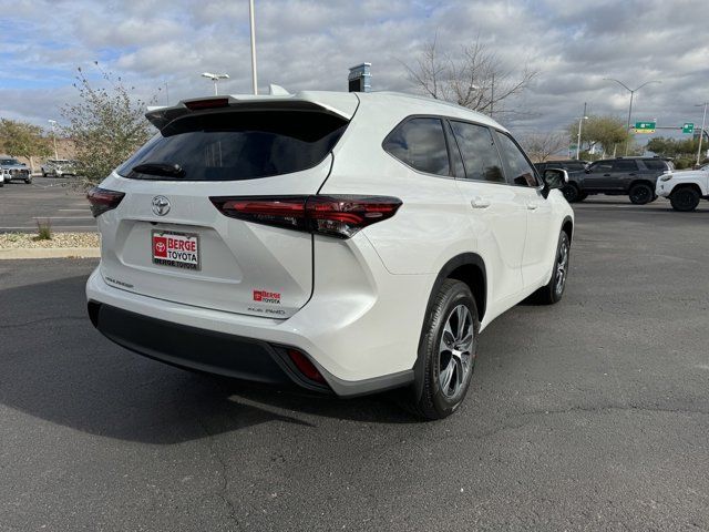 2024 Toyota Highlander XLE