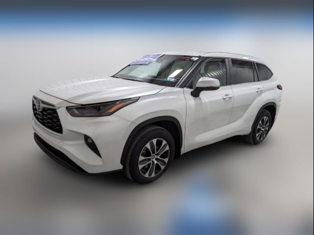 2024 Toyota Highlander XLE