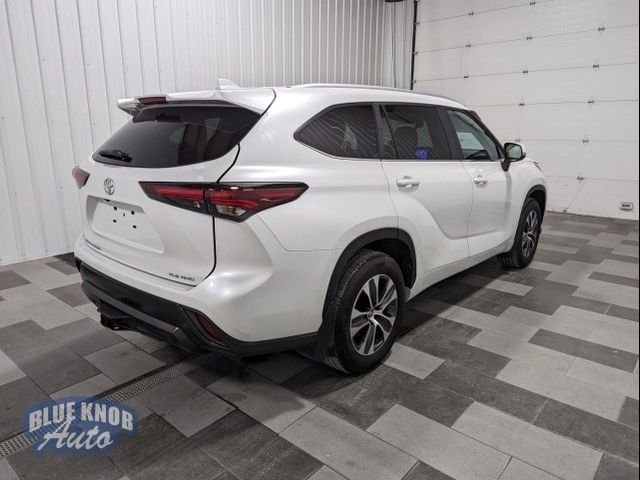 2024 Toyota Highlander XLE