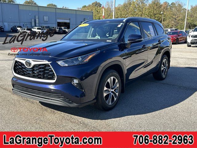 2024 Toyota Highlander XLE