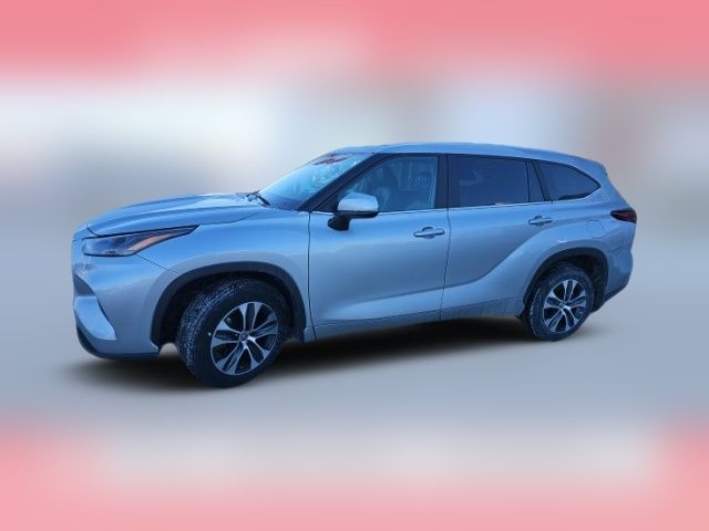 2024 Toyota Highlander XLE