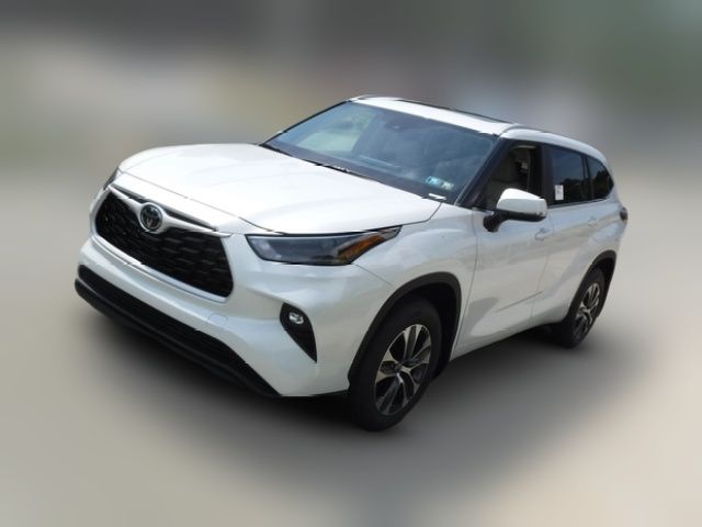 2024 Toyota Highlander XLE