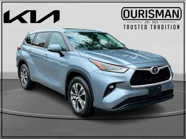 2024 Toyota Highlander XLE