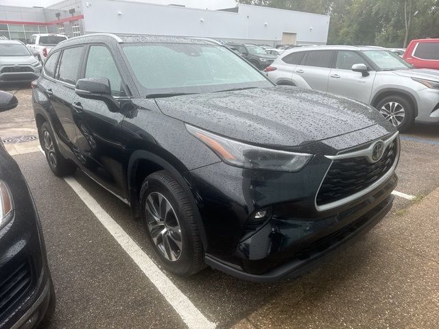 2024 Toyota Highlander XLE