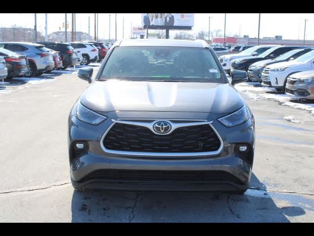 2024 Toyota Highlander XLE