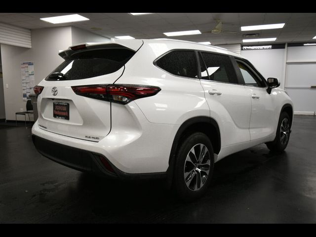 2024 Toyota Highlander XLE