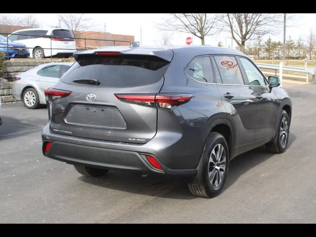 2024 Toyota Highlander XLE