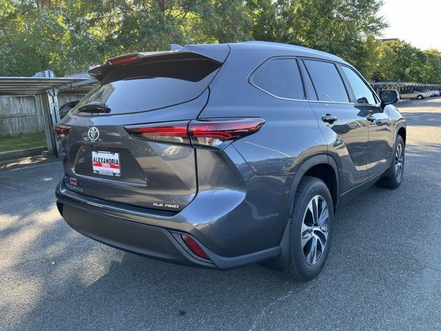 2024 Toyota Highlander XLE