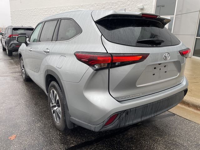 2024 Toyota Highlander XLE