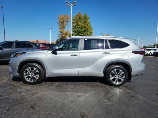 2024 Toyota Highlander XLE