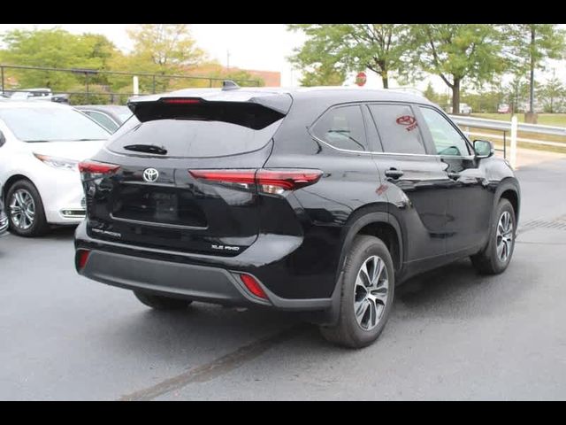 2024 Toyota Highlander XLE